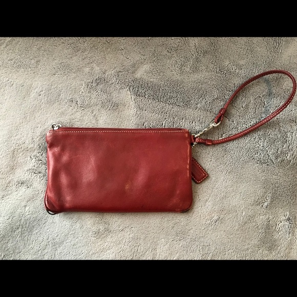 AUTHENTIC coach wristlet - Picture 4 of 6